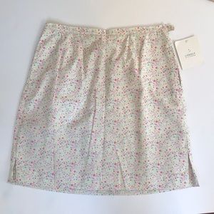 NWT Floral Liz Golf soirt size 8